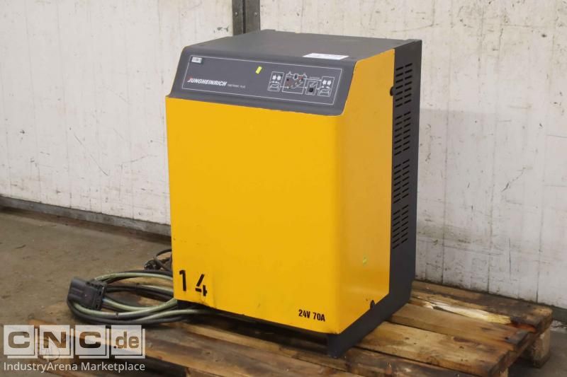 Peralatan dan perlengkapan Jungheinrich E 220 G 24/65 B-ET-DA dijual