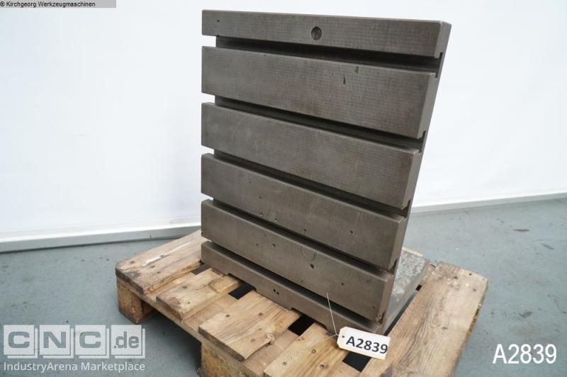 UNBEKANNT 630 x 500