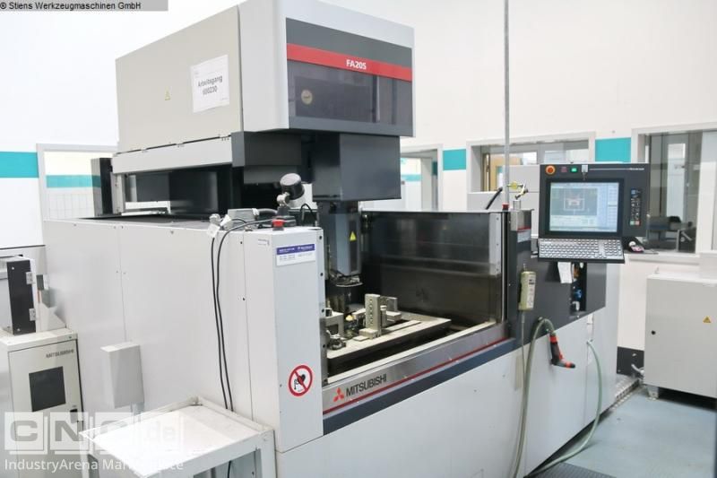 MITSUBISHI FA 20 S Advance -1