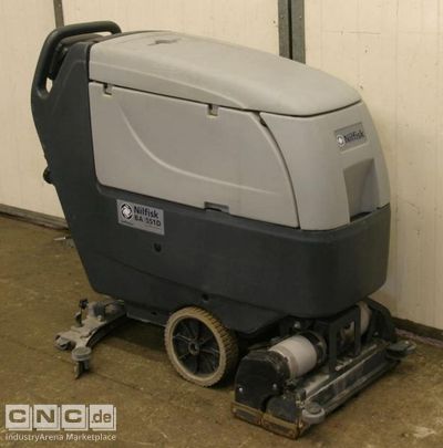 Scrubbing machine  with drive Nilfisk BA 551 CD