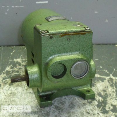 Getriebemotor 0,18 kW 5000 U/min VEB 3071/3