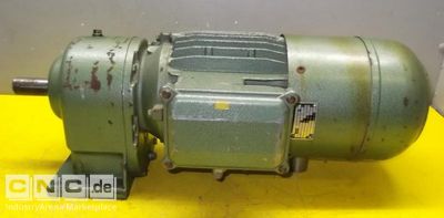 Getriebemotor 0,55 kW 121 U/min Nord SK20-90L/4 RST37