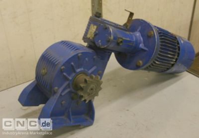 Getriebemotor 0,22/0,9 kW 30/50 U/min MGM CEPDA 90LA2/8