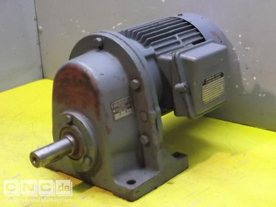 Getriebemotor 0,075/0,15 kW 325/650 U/min Bauer DKP8842E/200