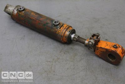 Hydraulic cylinder unbekannt Hub 138 mm