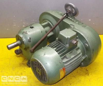 regelbarer Getriebemotor 0,75 kW 21-118 U/min Lenze 155-ZNA0-80-4