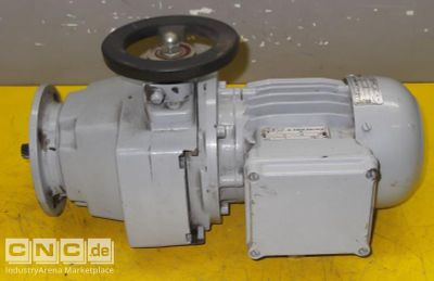 regelbarer Getriebemotor 0,37 kW 300-2000 U/min HEW RF71L/4