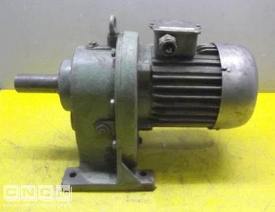 Getriebemotor 0,8 kW 40 U/min VEM Z3KR90,1/4/S