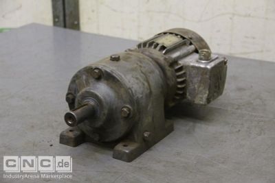 Getriebemotor 0,25 kW 20,5 U/min SEW Eurodrive R43WD71-C-4