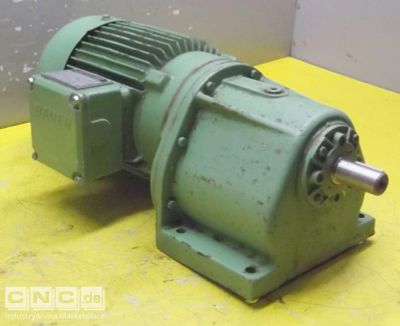 Getriebemotor 0,18/0,36 kW 32,5/65 U/min Bauer G02-10/DPK842-200