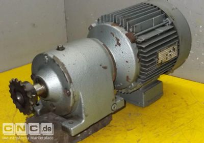 Getriebemotor 0,48/0,75 kW 84/128 U/min SEW Eurodrive R40DT90L6-4