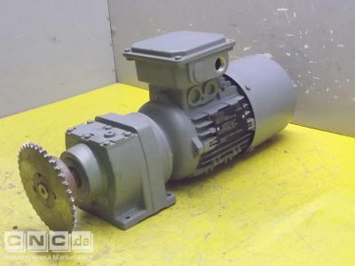 Getriebemotor 0,37 kW 133 U/min KEB G032ADM71G4B02