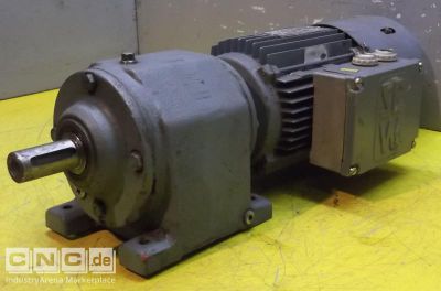 Getriebemotor 0,75 kW 72 U/min SEW EURODRIVE R43DT80N4BM/HF