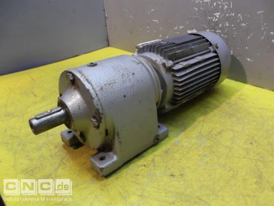 Getriebemotor 0,55 kW 69 U/min SEW EURODRIVE R40DT80K47