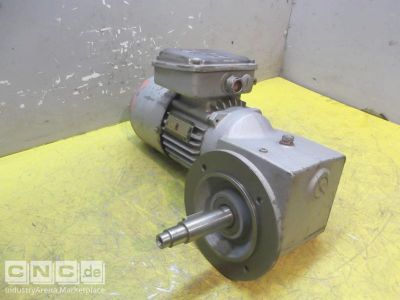 Getriebemotor 0,44 kW 125 U/min SEW Eurodrive SGF1,5D/1-D-4BS