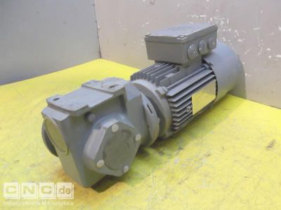 Getriebemotor 0,55 kW 89 U/min SEW EURODRIVE SF32 DT80K4BMG