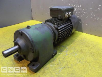 Getriebemotor 0,55 kW 100 U/min SEW Eurodrive R40DT80K4B