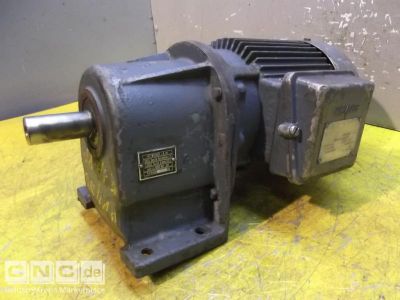 Getriebemotor 0,8/1 kW 114/228 U/min Bauer DKP8420/200IX