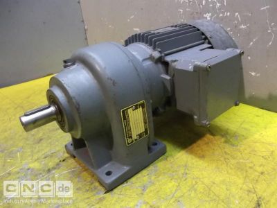 Getriebemotor 0,37 kW 120 U/min Nord SK71L/4