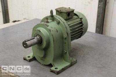 Getriebemotor 0,8 kW 63 U/min VEM Z3KR90,1/4