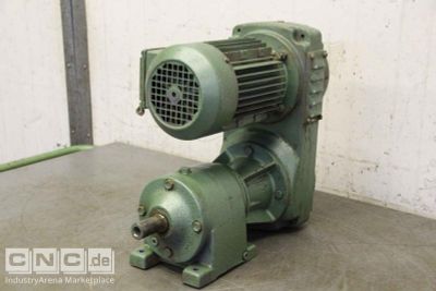 regelbarer Getriebemotor 0,75 kW 26-147 U/min SEW Eurodrive R40-VU1  DFT80N-4