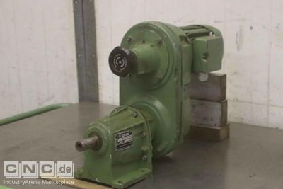 regelbarer Getriebemotor 0,75 kW 188-89 U/min Lenze 11.342.18.10.2