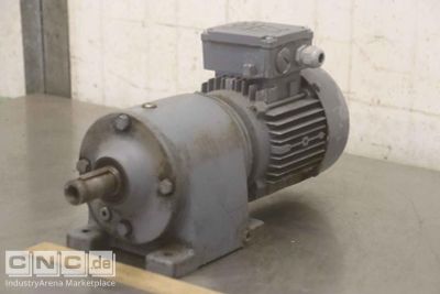 Getriebemotor 0,37 kW 32 U/min SEW Eurodrive R40 DT71D4