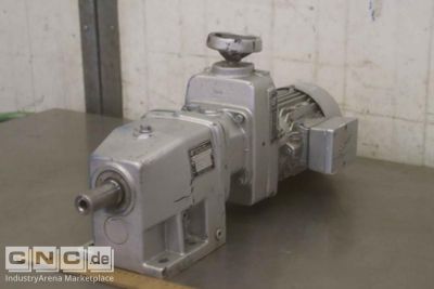 regelbarer Getriebemotor 0,37 kW 4,6-33 U/min Nord SK 12-RV10-71 L/4