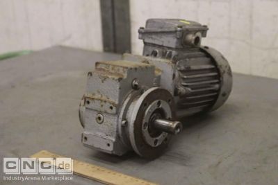 Getriebemotor 0,15/0,19 kW 175/356 U/min Emod SK400SUF-63L-4/2