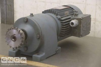 Getriebemotor 0,55 kW 224 U/min SEW Vector R40 DT80K-4