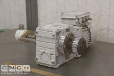 Getriebemotor 0,25 kW 44 U/min Lenze GSS04-2M SAR 07- -B