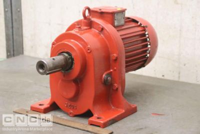 Gear motor 1.1 kW 40 rpm VEM 73 KR 90 2/4