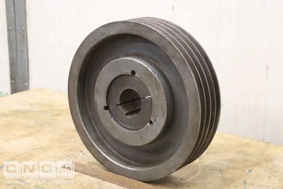 V-belt pulley 4-groove Guss SPB 320-4 (17 mm)