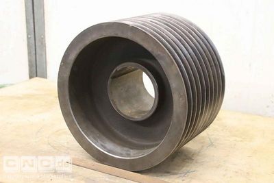 V-belt pulley with 9 grooves Guss SPC 360-9 (22 mm)
