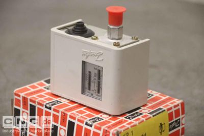 Pressure switch Danfoss KP 1  060-1101
