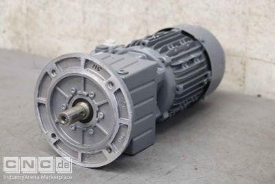 Getriebemotor 0,37 kW 44,6 U/min Lenze GST04-2M VCK 071C32