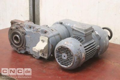 regelbarer Getriebemotor 2,2 kW  277-43 U/min Nord 3380A-R150U-90L/40