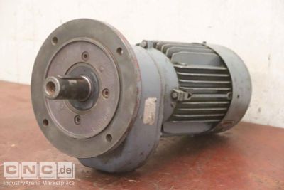 Gear motor 3 kW 326 rpm Nord SK 30-100L/40