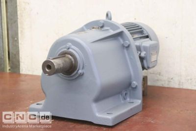 Gear motor 3 kW 82 rpm Bauer D 146/176