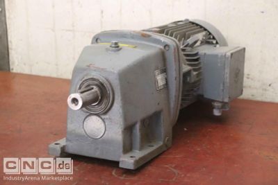 Getriebemotor 3 kW 218 U/min Nord SK 22-100 L/40 TF  SK 100L/40