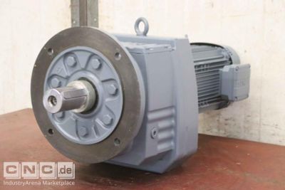 Getriebemotor 5,5 kW 53 U/min SEW-Eurodrive RF97 DRN132S4/TF