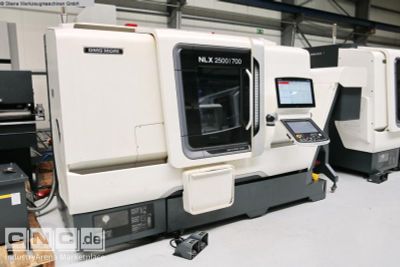 DMG MORI NLX 2500 Y  700