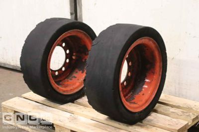 Solid rubber tires 2 pieces Gumasol 250-15