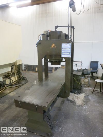 MÜLLER HP 225