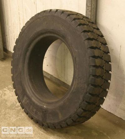 Solid rubber tires Continental 7.00-15 SC10