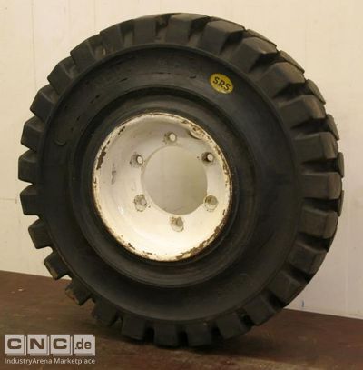 Solid rubber tires CLARK 6,5-10